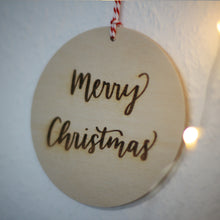 Lade das Bild in den Galerie-Viewer, Holzanhänger - Merry Christmas (einseitige Gravur)