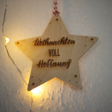 Lade das Bild in den Galerie-Viewer, Holzanhänger - Weihnachten voll Hoffnung (Stern)