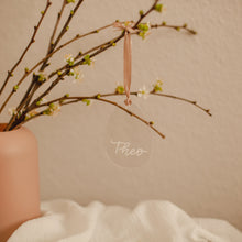 Lade das Bild in den Galerie-Viewer, Personalisierte Osterei-Anhänger aus Acrylglas