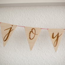 Lade das Bild in den Galerie-Viewer, *joyful* Wimpel-Girlande