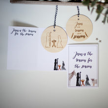 Lade das Bild in den Galerie-Viewer, Holzanhänger - Jesus is the reason for the season (beidseitige Gravur)