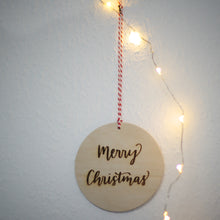 Lade das Bild in den Galerie-Viewer, Holzanhänger - Merry Christmas (einseitige Gravur)