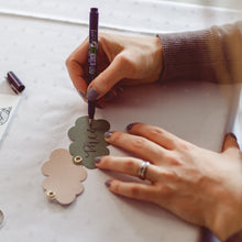 Lade das Bild in den Galerie-Viewer, Geschenkanhänger Wolke